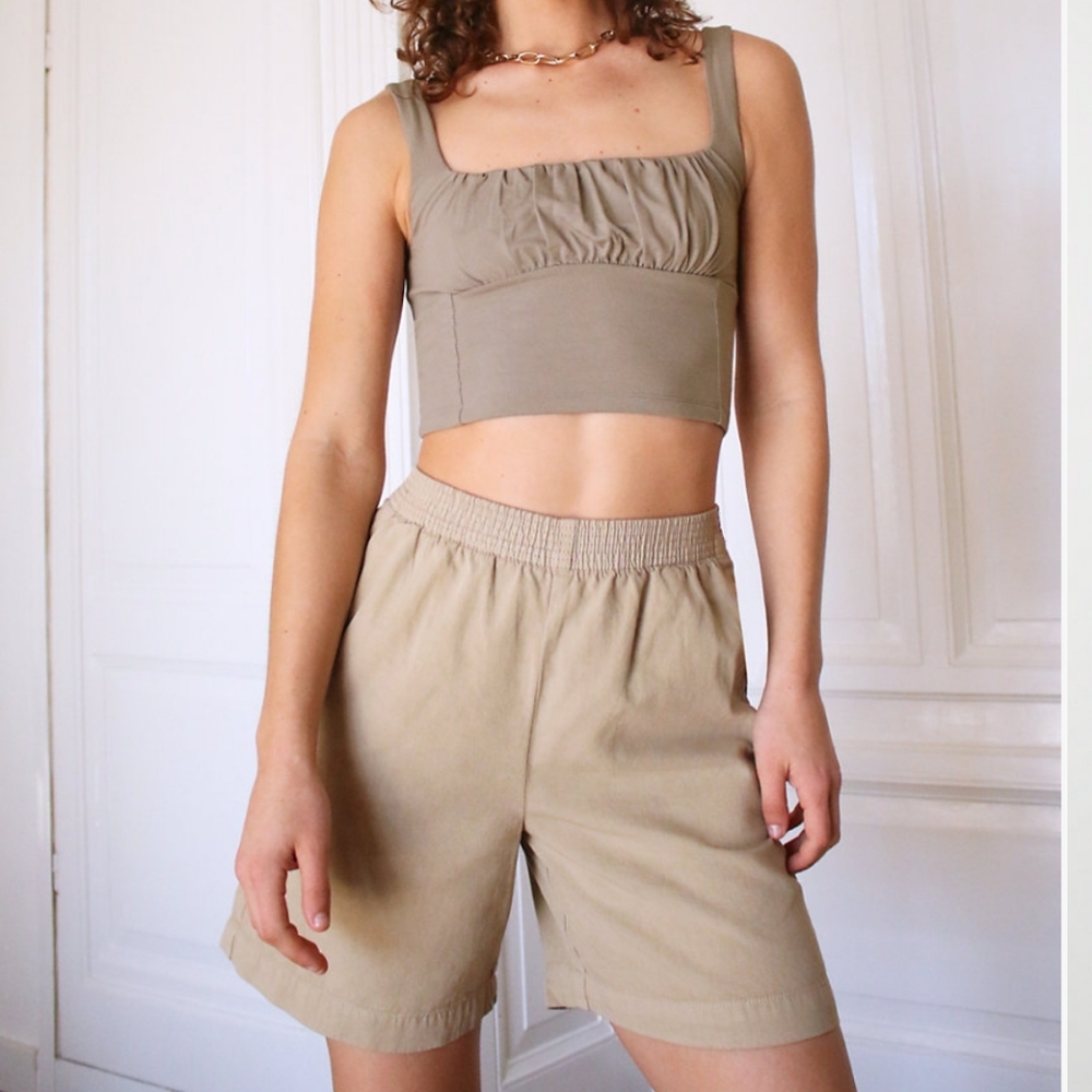 Aritzia NWT Nova Short